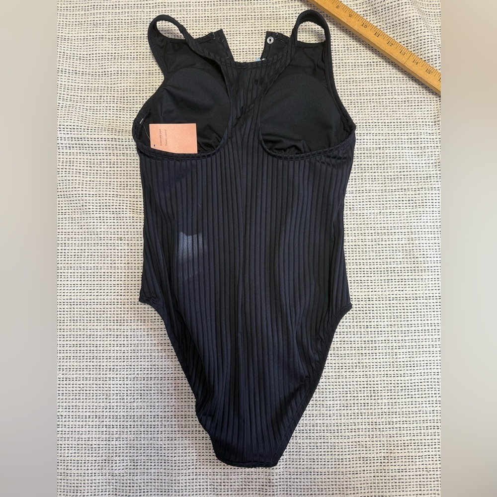 🎯60% OFF! Shade & Shore Women’s Black Ribbed One Piece Racerback Swimsuit - Picture 5 of 9